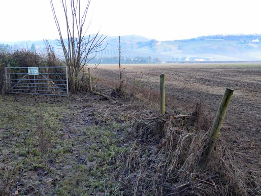 Newmill Bridge CrPrk Fence1 3.12.19