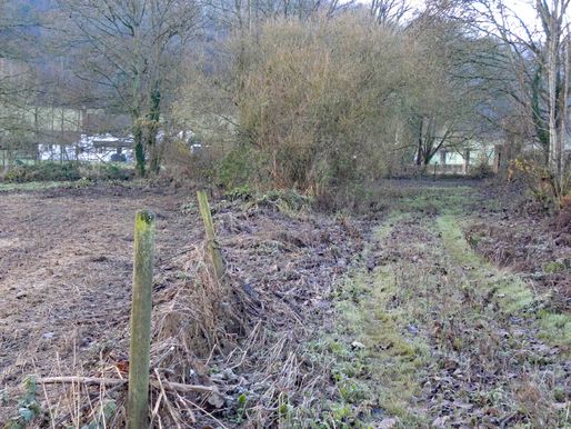 Newmill Bridge CrPrk Fence2 3.12.19